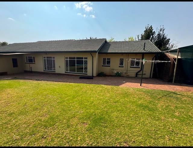 3 BEDROOM HOUSE FOR SALE IN KANONKOP